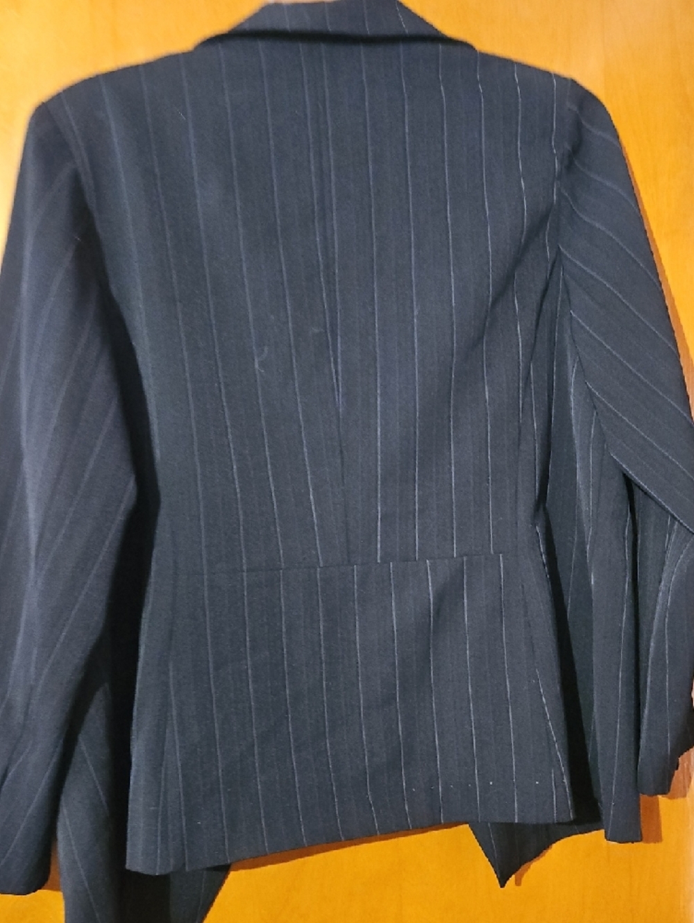 Studio 1940 Women's Black Pinstripe Suit - Jacket & Pants - Picture 4 of 7